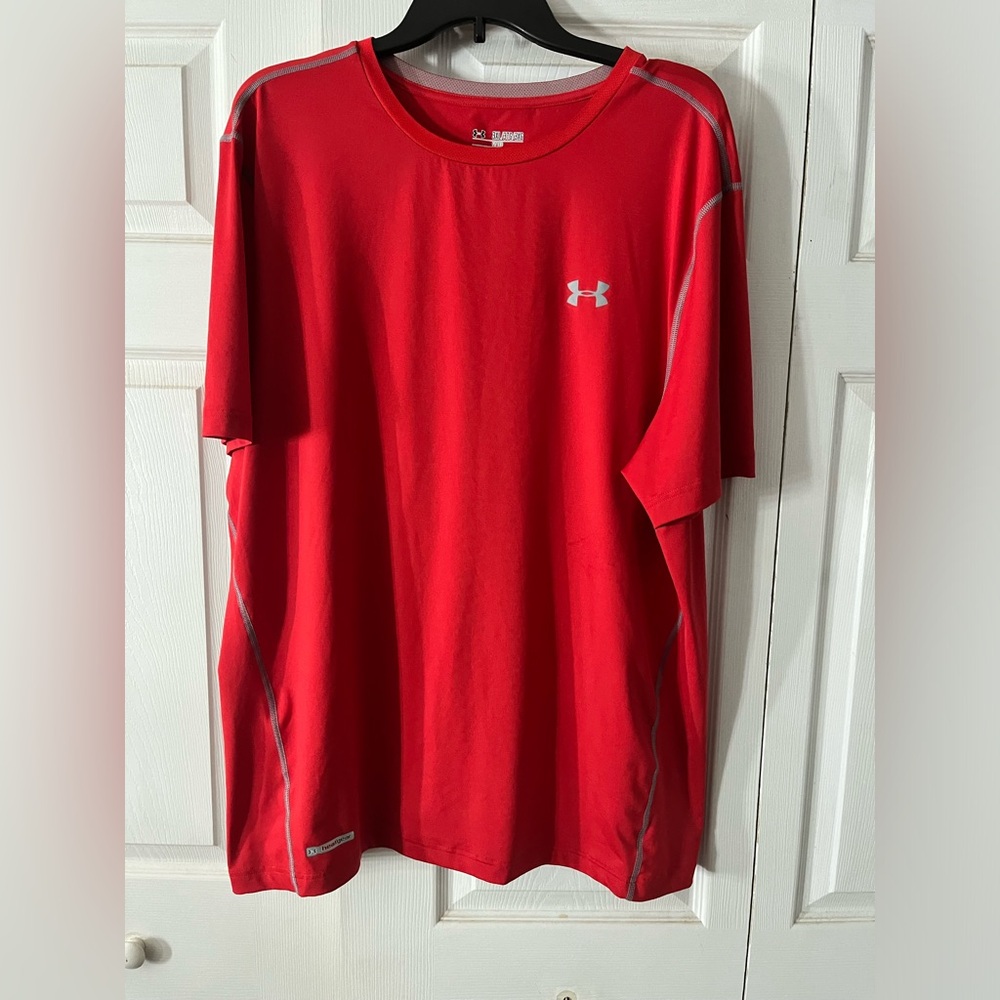 Men’s size 3XL fitted Under Armour shirt